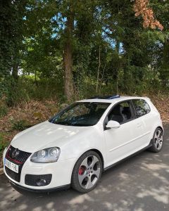 Volkswagen Golf GTI V DSG6 200cv
